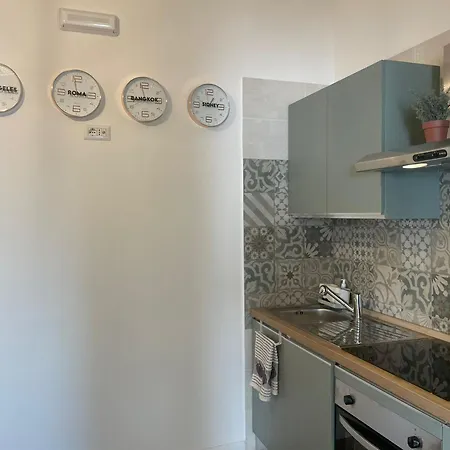 2 Bagni, 2 A Piramide Ostiense 罗马