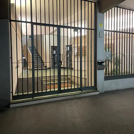 Lägenhet 2 Bagni, 2 A Piramide Ostiense *